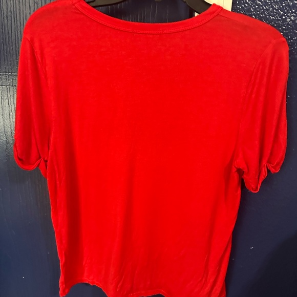 Qty 2 Graphic T’s in Size Small - Picture 6 of 6